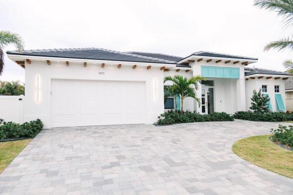 Yacht Harbor Manor, 1071 Powell Dr, Riviera Beach, Florida 33404, image 1
