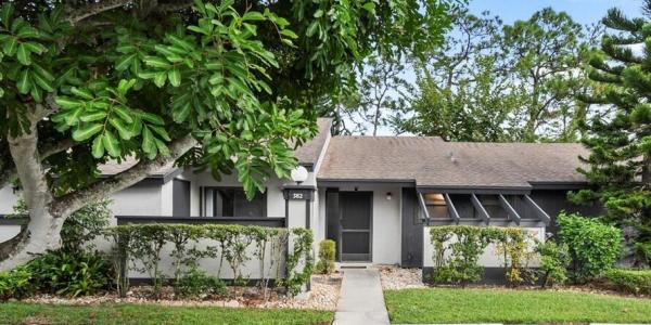 Strathmore Gate West, 382 Ottawa Ct, Royal Palm Beach, Florida 33411, image 1