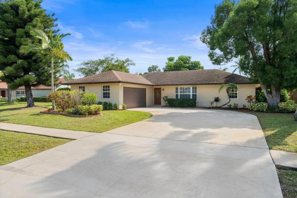 South Shore Of Wellington, 12172 Alder Ln, Wellington, Florida 33414, image 1