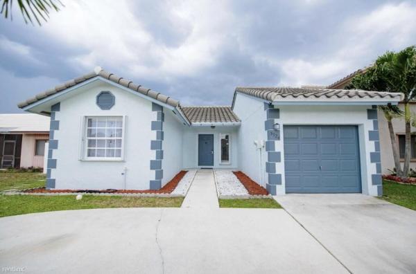 Strawberry Lakes, 5924 Strawberry Lakes Cir, Lake Worth Beach, Florida 33463, image 1