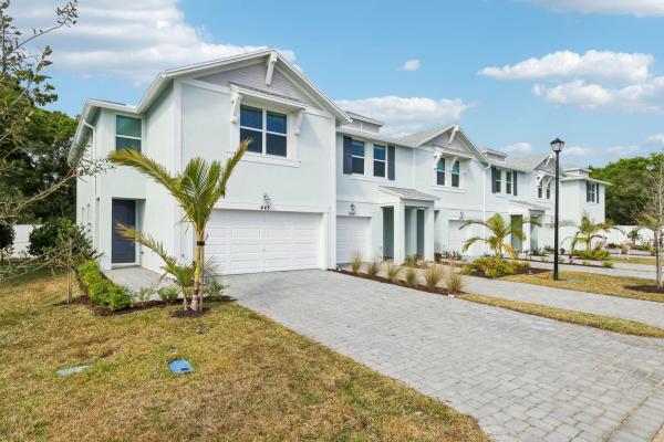 Tidewater, 440 Salisbury Cir, Fort Pierce, Florida 34982, image 1