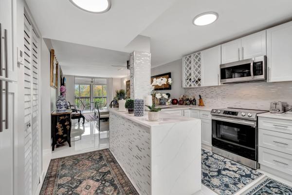 Huntington Lakes 2, 6935 Huntington Ln #307, Delray Beach, Florida 33446, image 1
