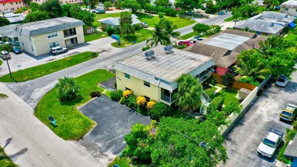 Crestview Boynton Beach, 412 SE 21st Ave, Boynton Beach, Florida 33435, image 1