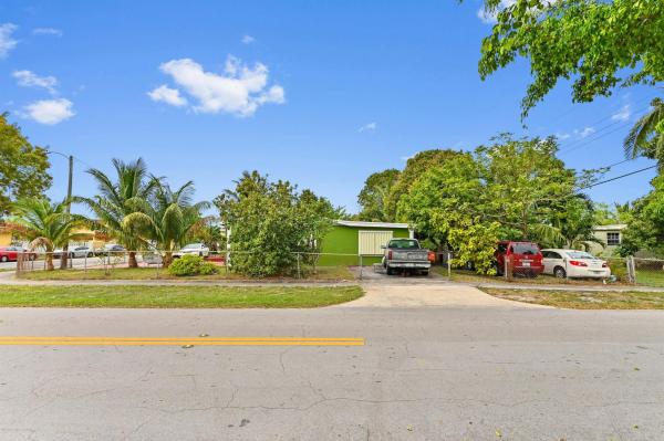 North Ridge, 611 NW 179th St, Miami Gardens, Florida 33169, image 1