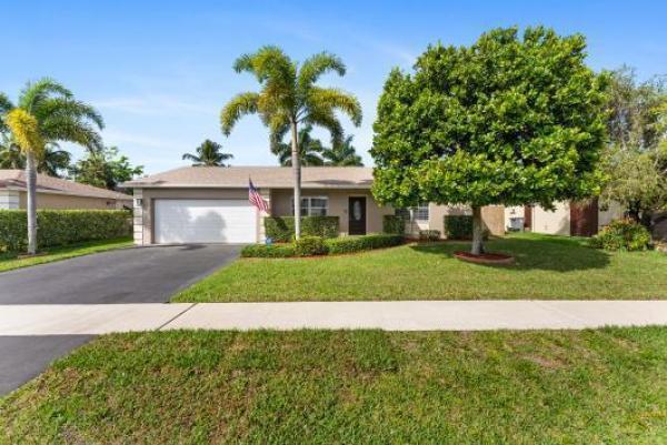 American Homes At Southwind Lakes, 19613 Delaware Cir, Boca Raton, Florida 33434, image 1