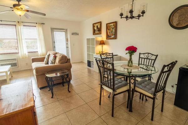 Northampton At Century Village, 120 Northampton F, West Palm Beach, Florida 33417, image 2