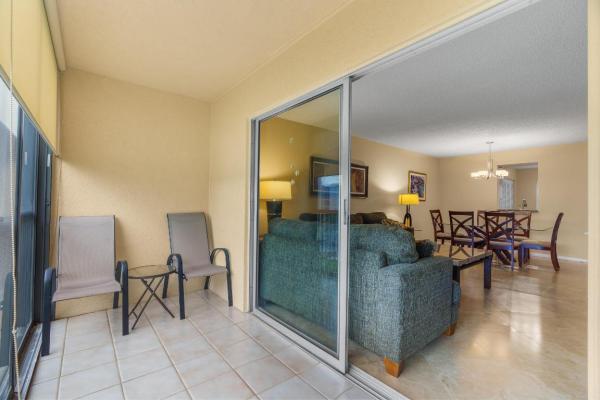 Huntington Lakes 1, 6515 Kensington Ln #201, Delray Beach, Florida 33446, image 2