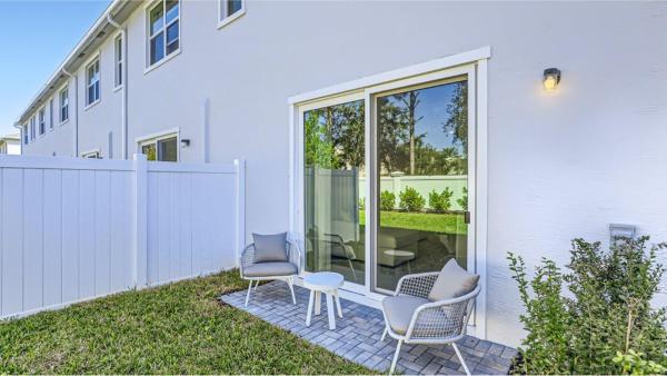 Veranda Landing, 537 SE Rivergrass St, Port St. Lucie, Florida 34984, image 2