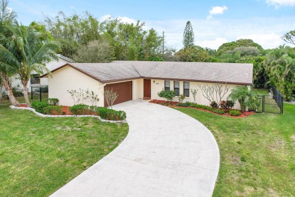 Riverside Pines, 4409 Colette Dr, Jupiter, Florida 33469, image 1