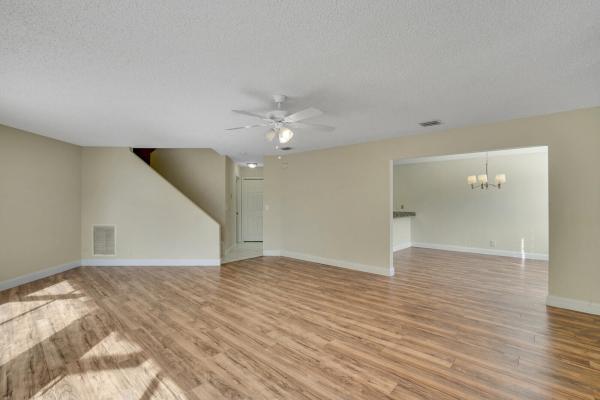 Weybridge Townhomes, 138 Weybridge Cir #B, Royal Palm Beach, Florida 33411, image 2
