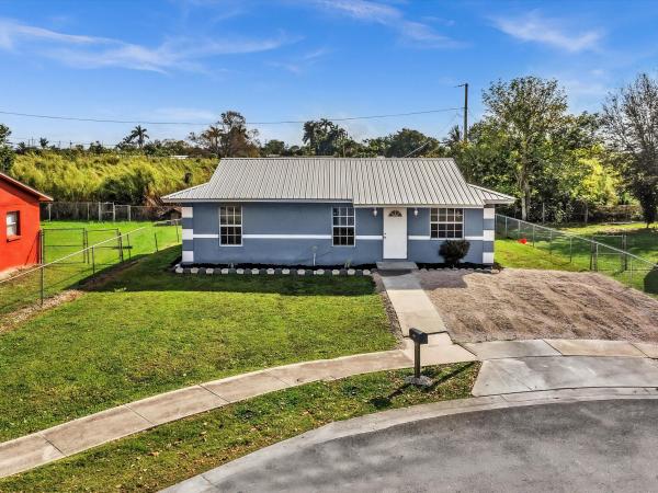 South Bay No HOA, 285 SW 9th Ave, South Bay, Florida 33493, image 1