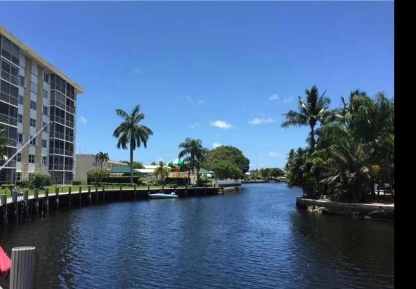 Avon At River Shores, 3040 NE 16th Ave, Oakland Park, Florida 33334, image 1