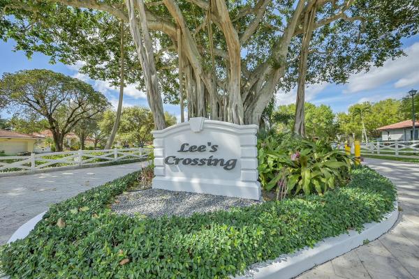 Lee's Crossing, 106 E Lee Rd, Delray Beach, Florida 33445, image 1