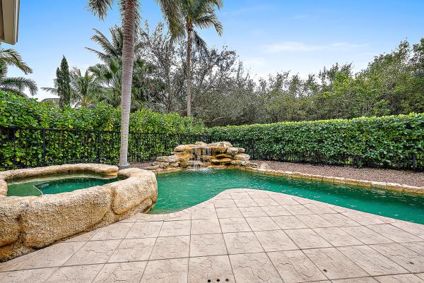 Prosperity Harbor North, 706 Voyager Ln, North Palm Beach, Florida 33410, image 1