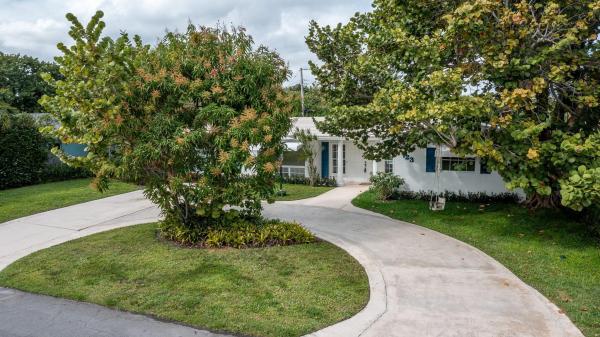 Forest Hills, 723 SW 25th Ave, Boynton Beach, Florida 33435, image 1