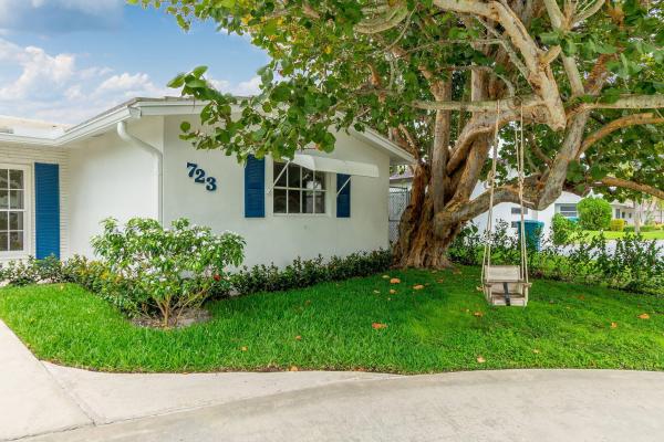 Forest Hills, 723 SW 25th Ave, Boynton Beach, Florida 33435, image 2