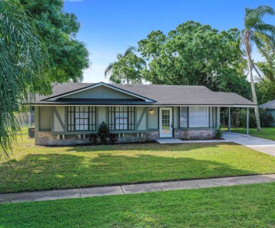 Floresta Pines, 457 NE Camelot Dr, Port St. Lucie, Florida 34983, image 1