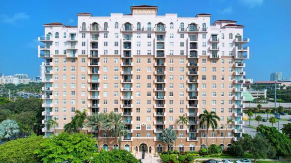 Montecito Palm Beach, 616 Clearwater Park Rd #907, West Palm Beach, Florida 33401, image 1