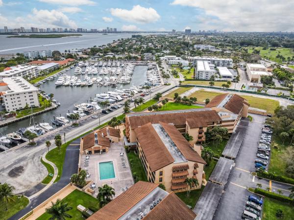 Marina Bay, 1030 Us Highway 1 #105, North Palm Beach, Florida 33408, image 1