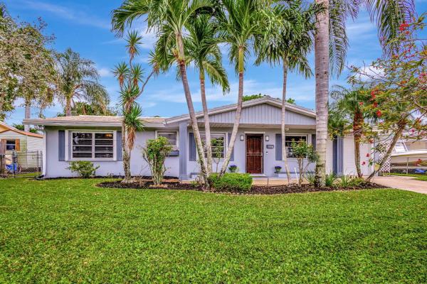 Lake Park Residential, 526 Teak Dr, Lake Park, Florida 33403, image 1