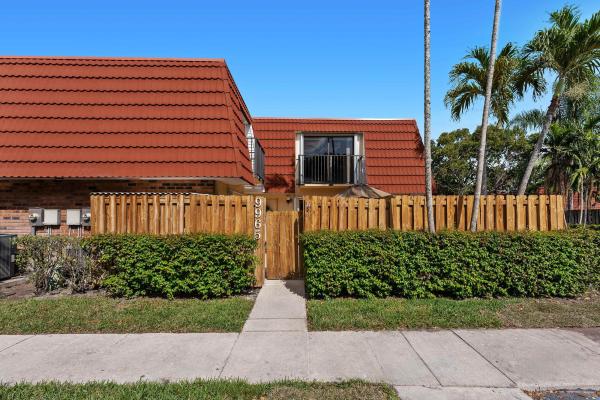 Waterford Courtyards At Jacaranda, 9965 NW 6th Ct, Plantation, Florida 33324, image 1
