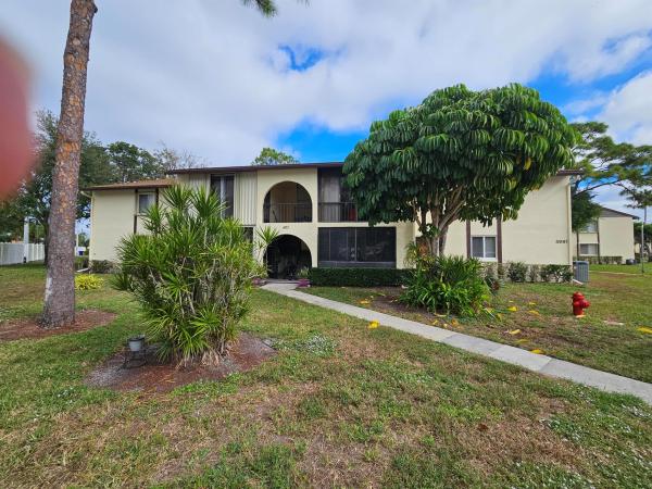 Pine Ridge 4, 5991 Whispering Pine Way #D-2, Greenacres, Florida 33463, image 1