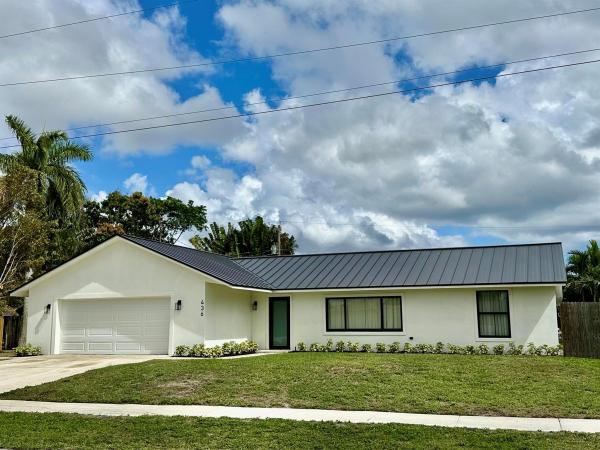 Country Club Village, 436 NW 13th Dr, Boca Raton, Florida 33486, image 1