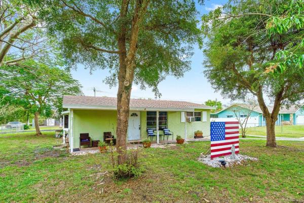 Sunup Grove, 8200 Sunup Trl, Boynton Beach, Florida 33436, image 1