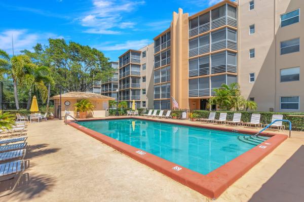 Boca Teeca, 6461 NW 2nd Ave #4130, Boca Raton, Florida 33487, image 1