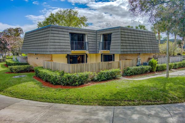 Village Of Sandalwood Lakes, 4701 47th Way, West Palm Beach, Florida 33407, image 1