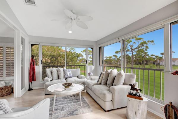 Legends, 239 Legendary Cir, Palm Beach Gardens, Florida 33418, image 1