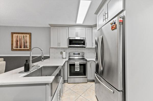 Country Glen At Rivermill, 5280 Pine Meadows Rd, Lake Worth, Florida 33463, image 1