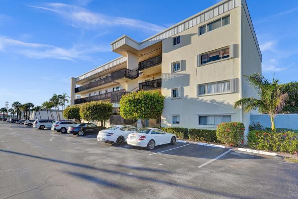 Waterway Club, 300 Waterway Dr #205, Lantana, Florida 33462, image 1