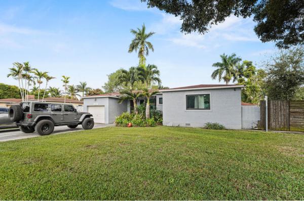 13701 NE 1st Ave, Miami, Florida 33161, image 1