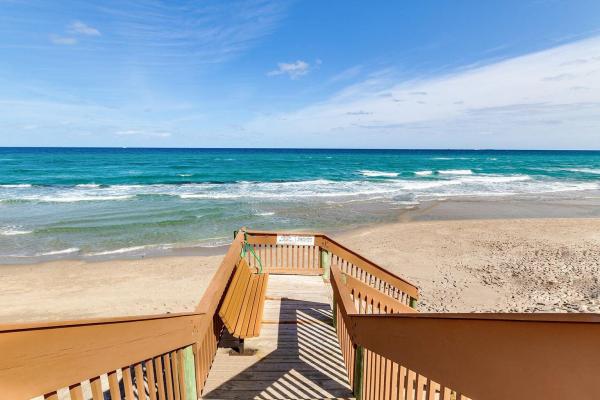 Water Glades, 5540 N Ocean Dr #14-D, Riviera Beach, Florida 33404, image 1