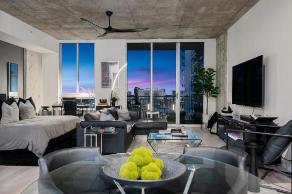 The Edge, 300 S Australian Ave #1103, West Palm Beach, Florida 33401, image 2