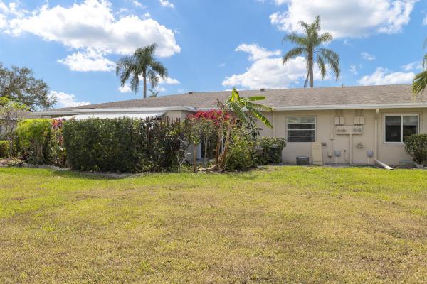 Boca Lakes, 8931 Warwick Dr, Boca Raton, Florida 33433, image 2