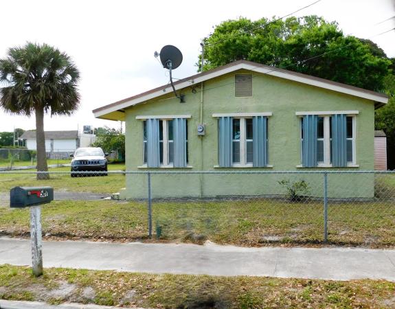 Alamanda Vista, 507 N 24th St, Fort Pierce, Florida 34950, image 1