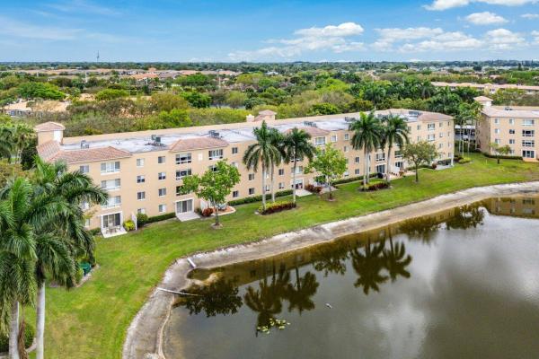 Coral Cove At Coral Lakes, 12565 Imperial Isle Dr #106, Boynton Beach, Florida 33437, image 3