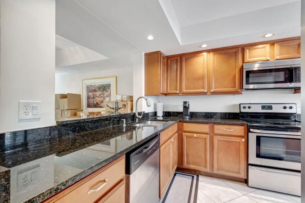 Watersedge, 624 NE 20th Ln, Boynton Beach, Florida 33435, image 2