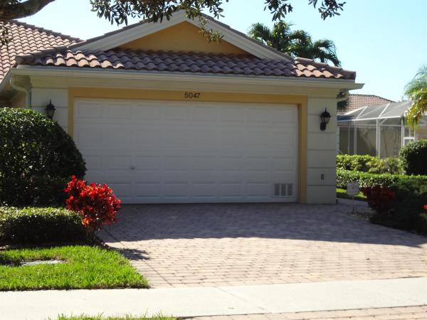 Magnolia Bay, 5047 Magnolia Bay Cir, Palm Beach Gardens, Florida 33418, image 1