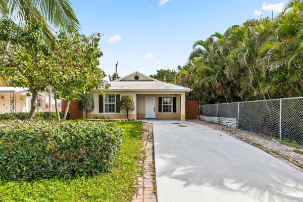 Ridge Grove, 1056 Peak Rd, Lake Worth Beach, Florida 33462, image 1