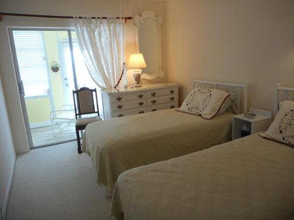 Murry Hills, 3322 Cynthia Ln #106, Lake Worth Beach, Florida 33461, image 2