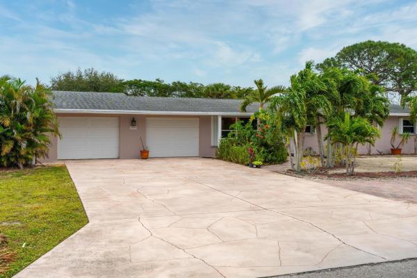 18989 SE Hillcrest Dr, Jupiter, Florida 33469, image 1