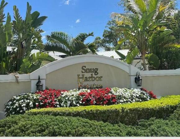 Snug Harbor Estates, 2351 Snug Harbor Dr, Palm Beach Gardens, Florida 33410, image 1