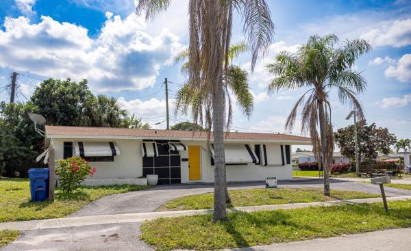 Datura Park South, 1621 S 25th Ct, Riviera Beach, Florida 33404, image 1