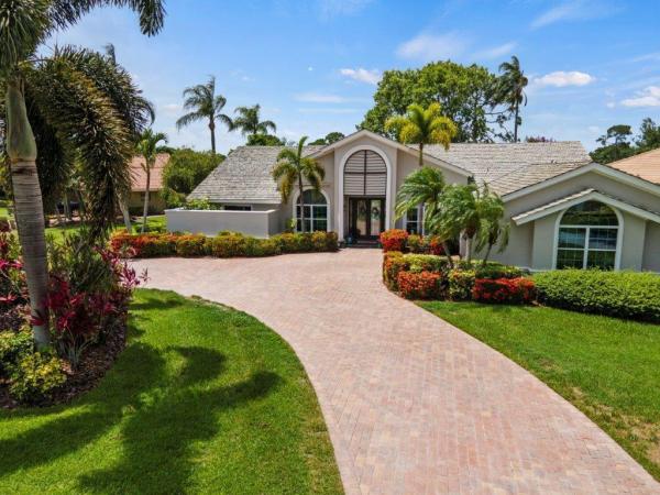 Country Club Estates Parc, 1153 SW Greenbriar Cv, Port St. Lucie, Florida 34986, image 1