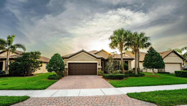 Veranda Gardens, 303 SE Courances Dr, Port St. Lucie, Florida 34984, image 1