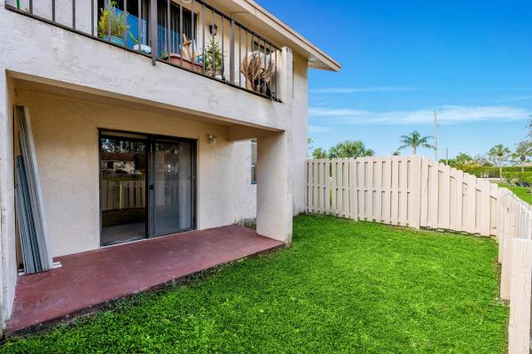 Lakeview Gardens, 600 Nottingham Cir #A, Greenacres, Florida 33463, image 1