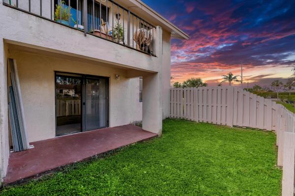 Lakeview Gardens, 600 Nottingham Cir #A, Greenacres, Florida 33463, image 2